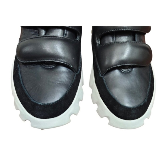 Sold - Picture 3 of 16